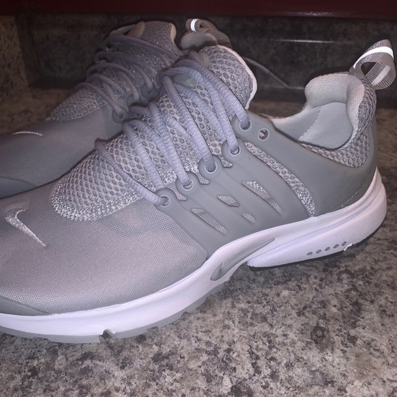 New! Nike Men’s Presto - Picture 2 of 3